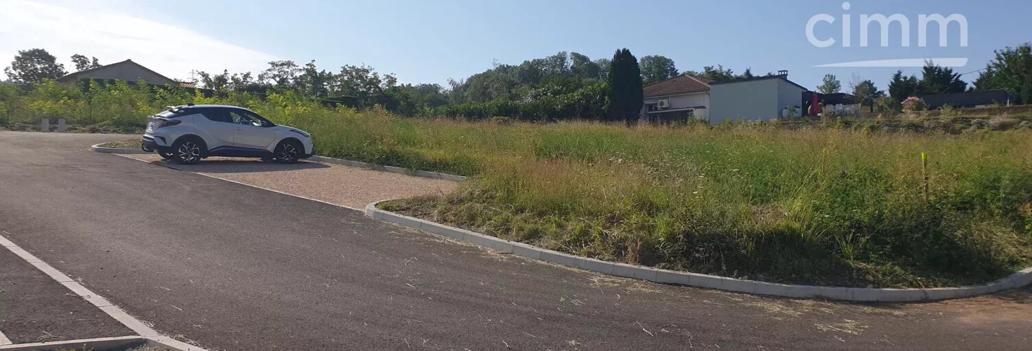 Terrain  901 m² à vendre à La Roche-Noire (63800)