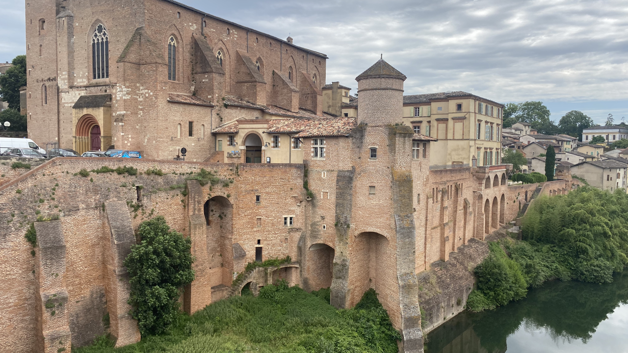 immeuble  pièces 120 m2 à vendre à Gaillac (81600)