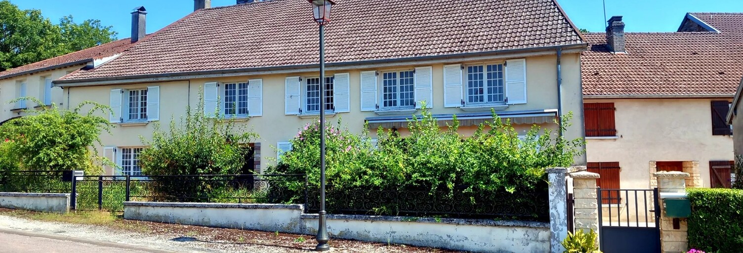 Maison 11 Pièces 289 m² à vendre à Choiseul (52240)