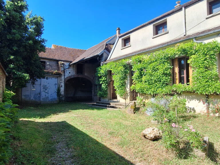 MAISON DE VILLAGE A BUSSY-EN-OTHE 4 CHAMBRES SUR SON TERRAIN — photo 1