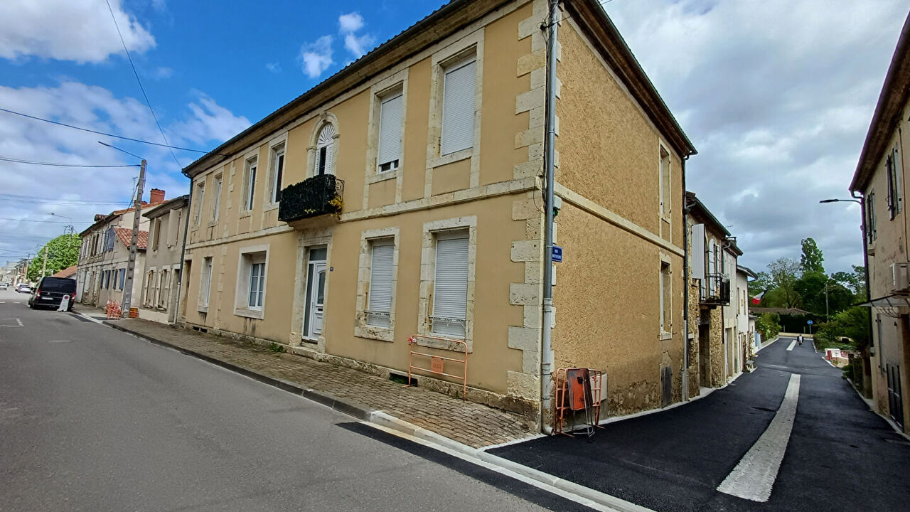 immeuble  pièces 350 m2 à vendre à Vic-Fezensac (32190)