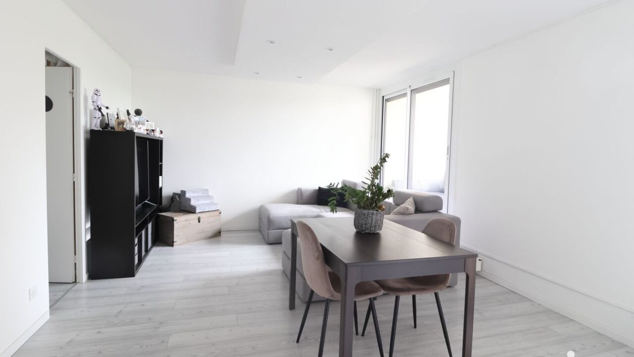 appartement 3 pièces 75 m2 à vendre à Élancourt (78990)