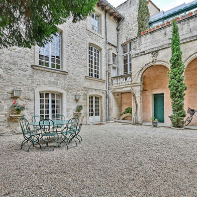 Maison 6 pièces 228 m²