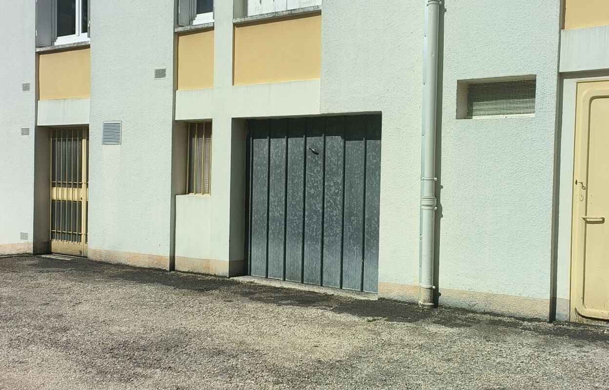 garage  pièces 13 m2 à vendre à Troyes (10000)