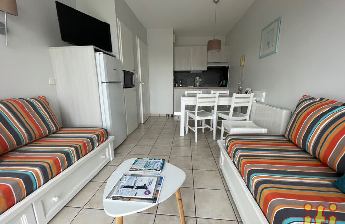 Appartement F2 dans résidence de vacances avec piscine — photo 2