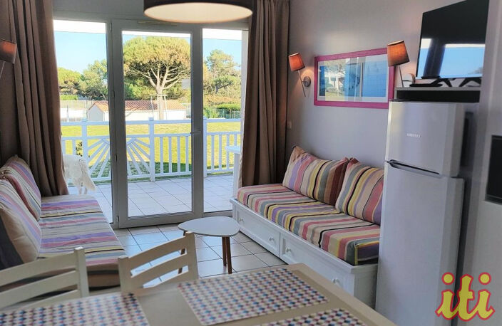 Appartement F2 dans résidence de vacances avec piscine — photo 4