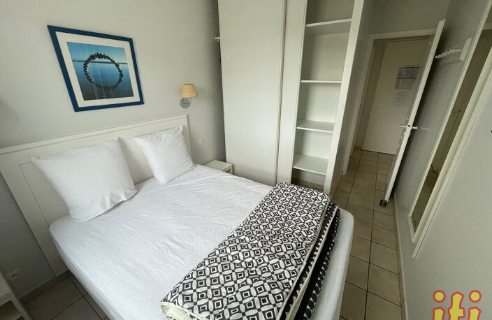 Appartement F2 dans résidence de vacances avec piscine — photo 5