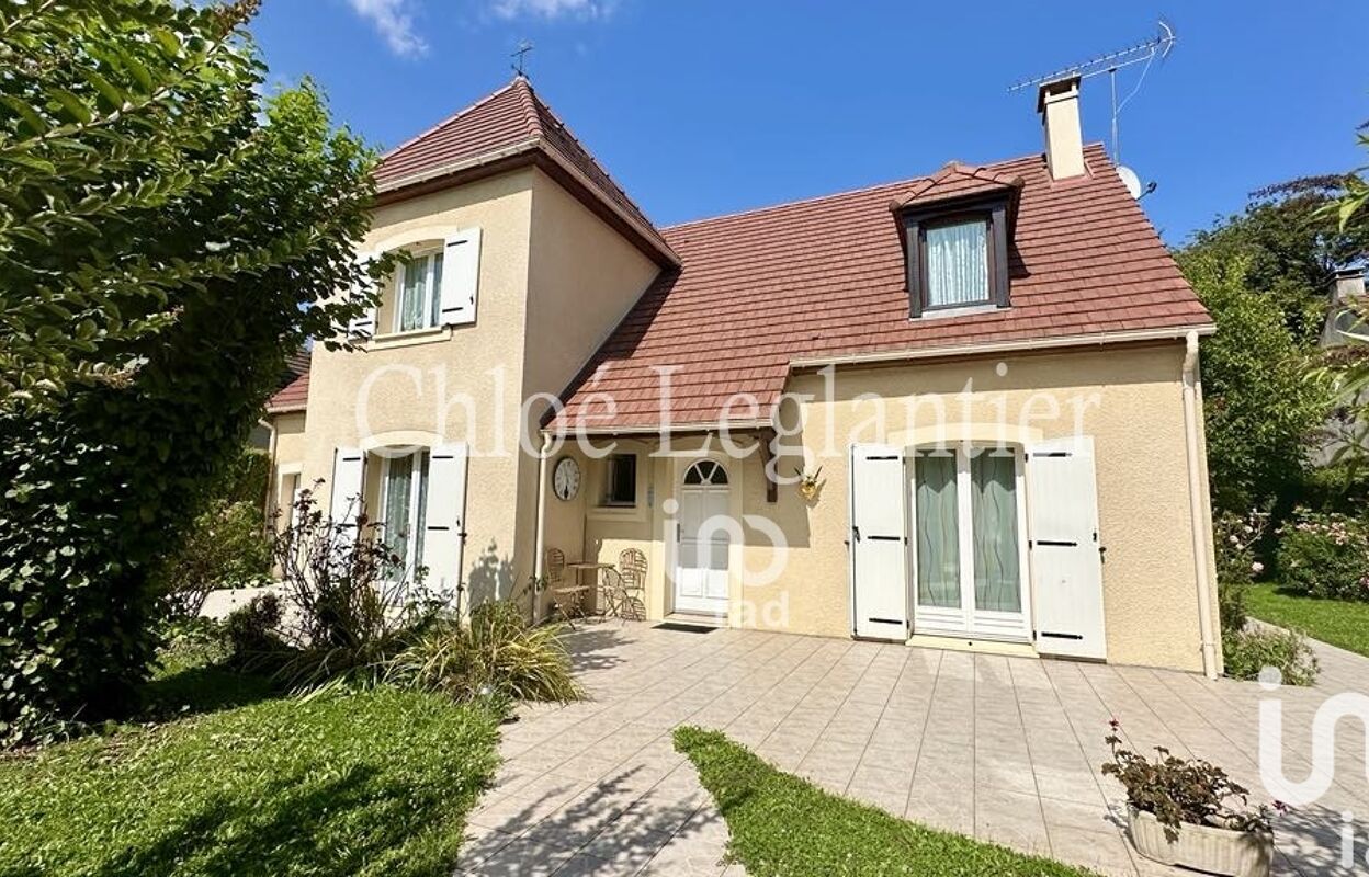 maison 7 pièces 160 m2 à vendre à Tournan-en-Brie (77220)