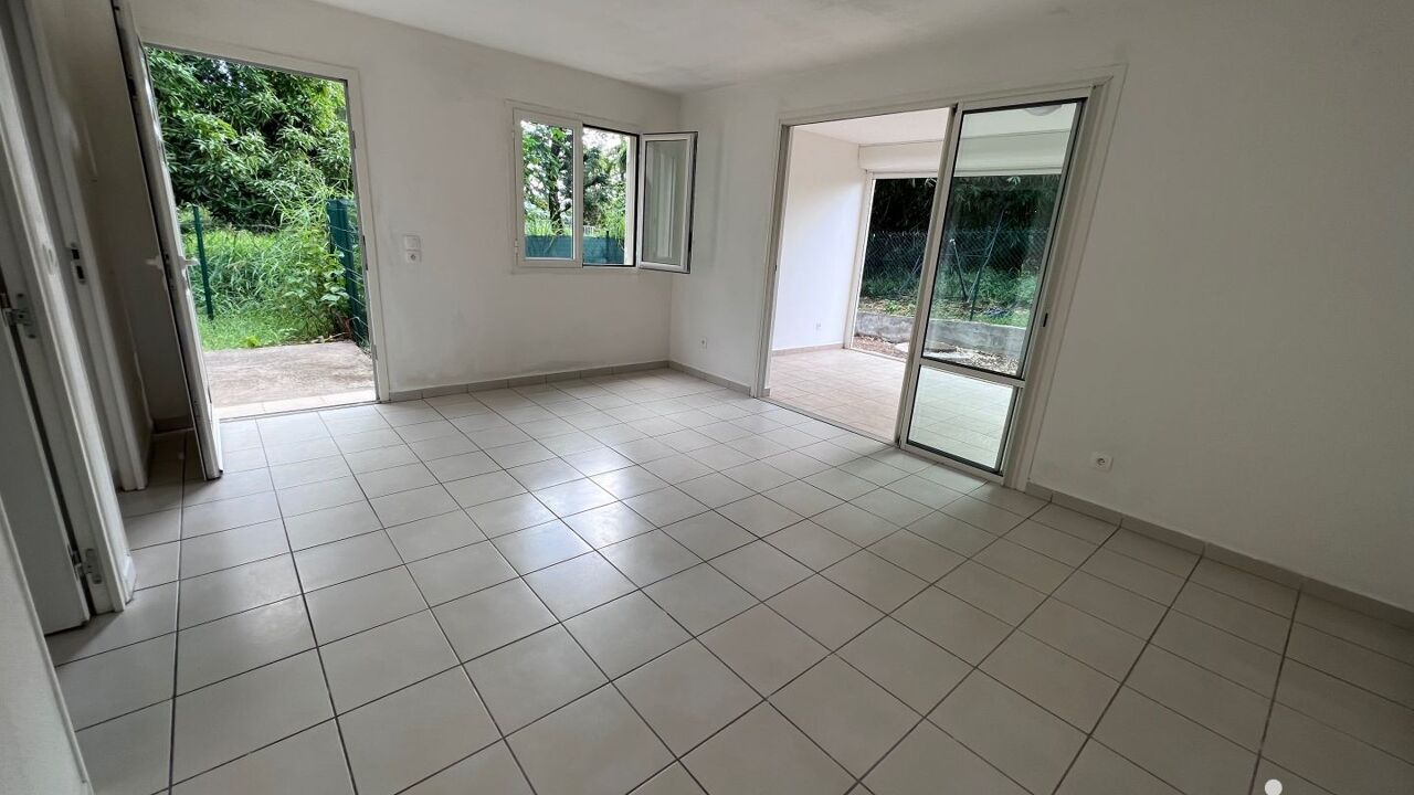 appartement 2 pièces 53 m2 à vendre à La Moule (97160)