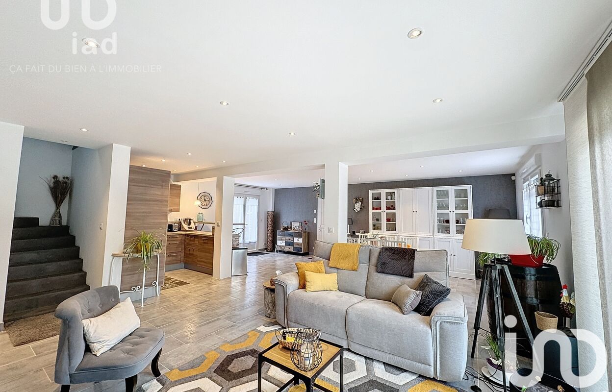 maison 5 pièces 127 m2 à vendre à Courtenay (45320)