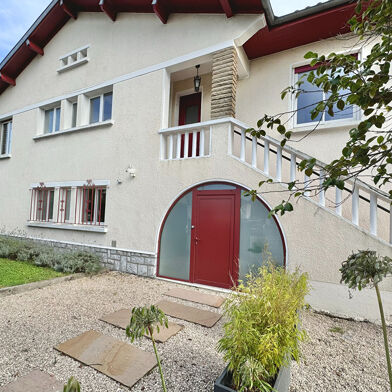 Maison 8 pièces 450000 €