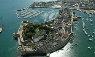Commerce 8 Pièces 162 m² à vendre à Concarneau (29900)