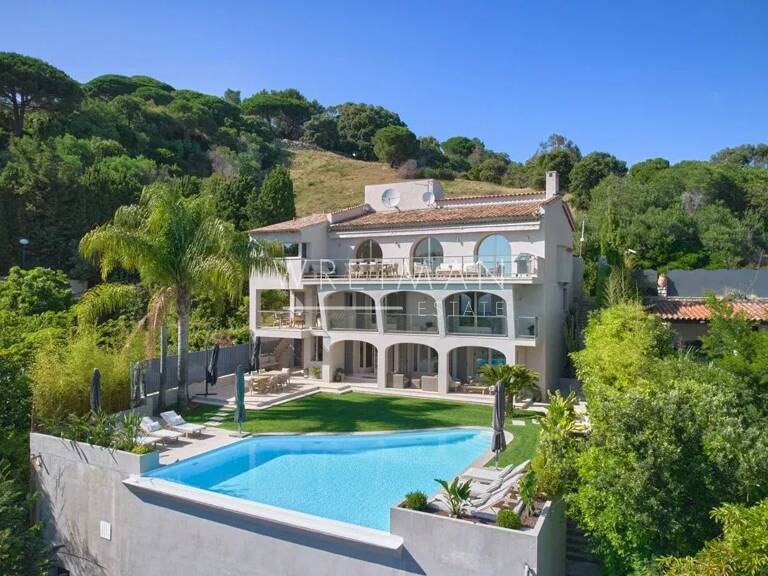 Magnifique villa entièrement rénovée avec imprenable vue mer et — photo 1