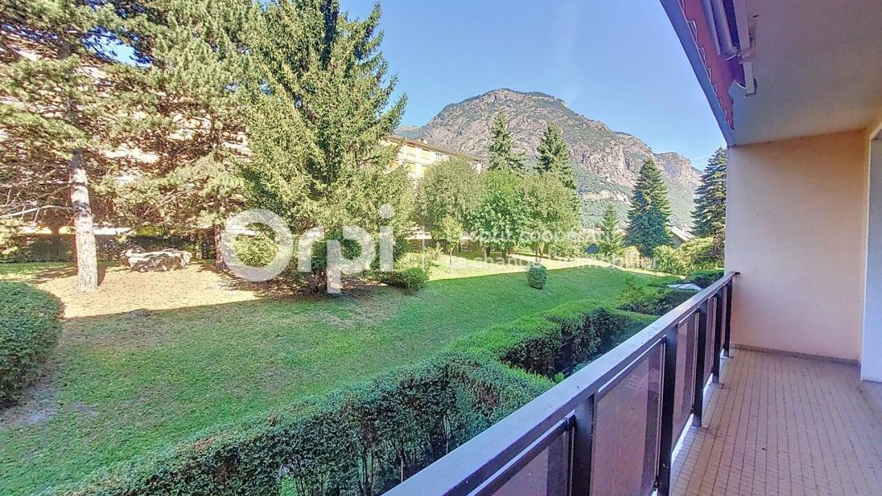 appartement 3 pièces 65 m2 à vendre à Saint-Jean-de-Maurienne (73300)