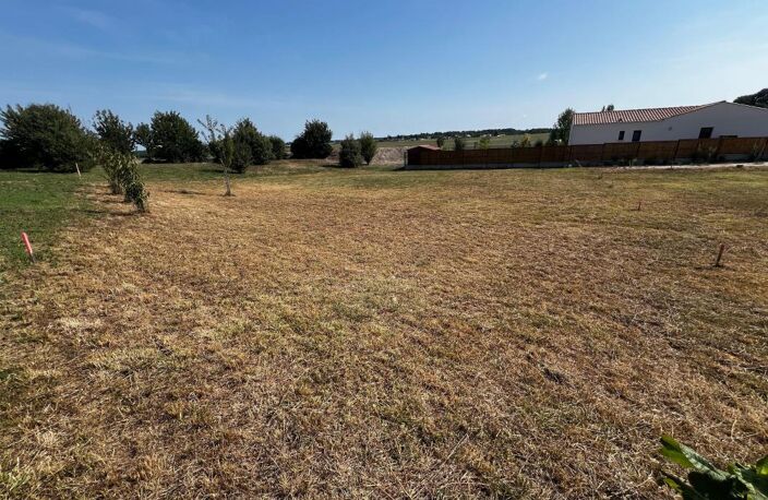 Terrain À Vendre Constructible BREUILLET 912m2 — photo 2