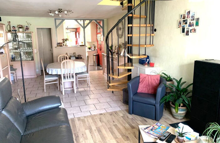 Maison 1930 mitoyenne bâtie sur une parcelle de 476m2, très — photo 5
