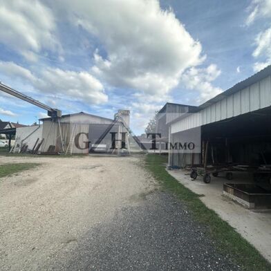 Local industriel  960000 €