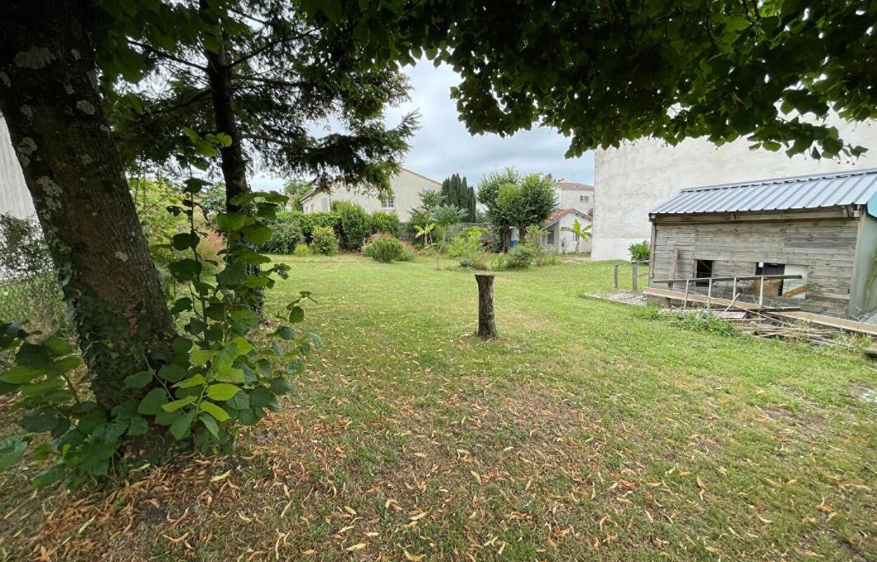 terrain  pièces 460 m2 à vendre à Semussac (17120)