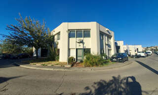 Commerce 7 Pièces 242 m² à louer à Marseille 16 (13016)