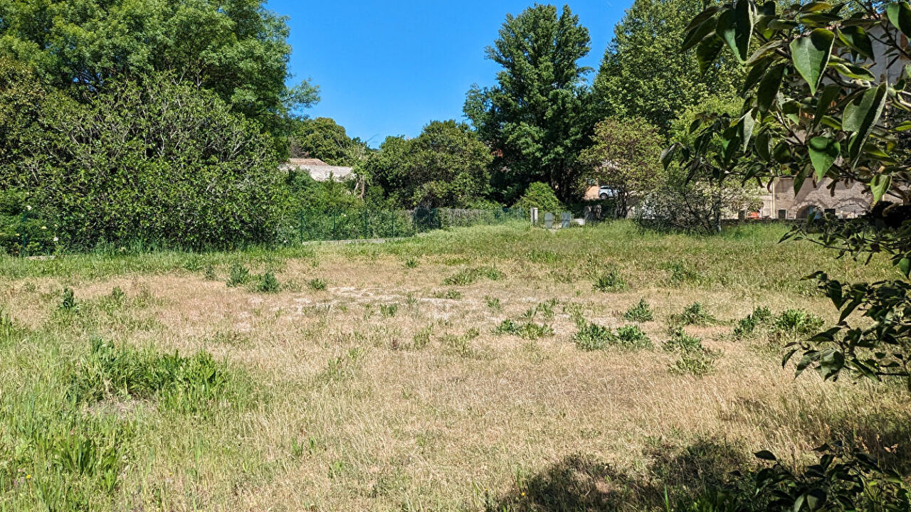 terrain  pièces 800 m2 à vendre à Roquebrune-sur-Argens (83520)