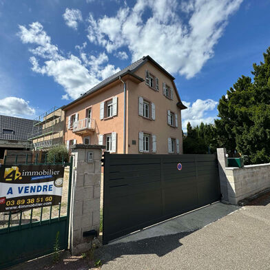 Maison 7 pièces 175 m²