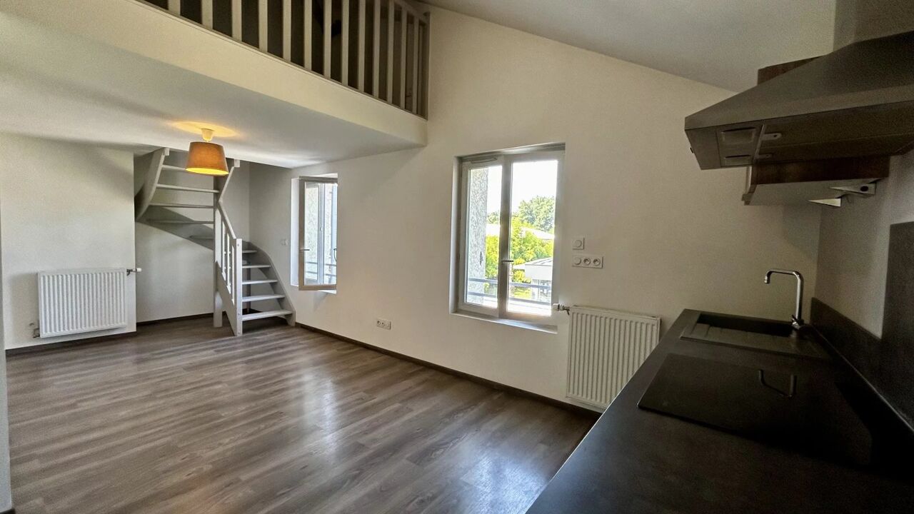 appartement 2 pièces 43 m2 à Morestel (38510)