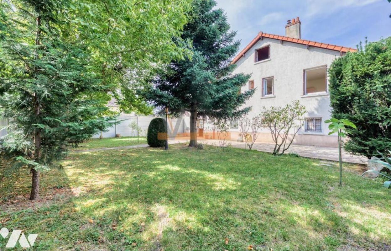 maison 6 pièces 160 m2 à vendre à Montfermeil (93370)