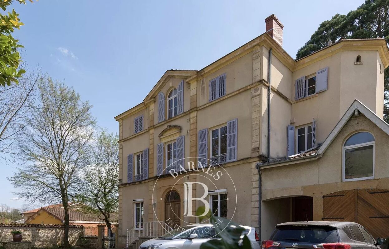 maison 12 pièces 347 m2 à vendre à Chessy (69380)