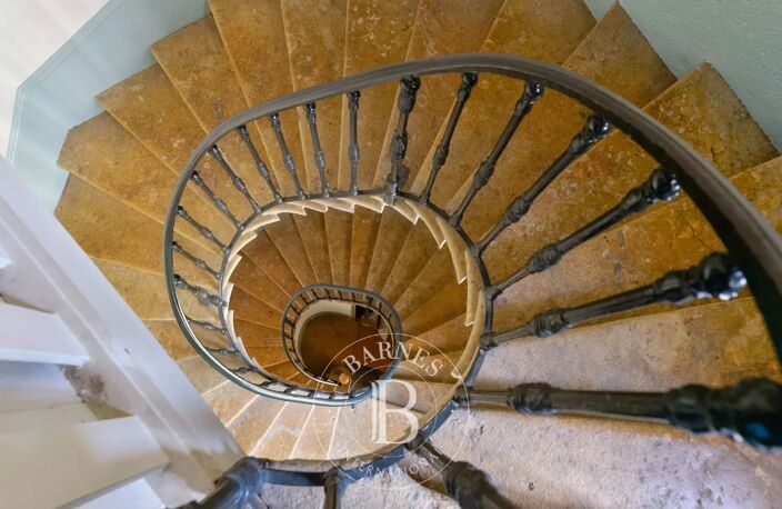 CHESSY-LES-MINES - Maison de maître de 347,78 m² - Terrain de 1981 m² - 7 chambres — photo 4