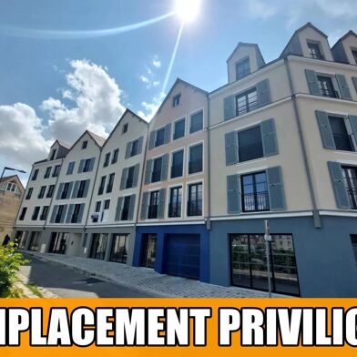 Commerce  680000 €