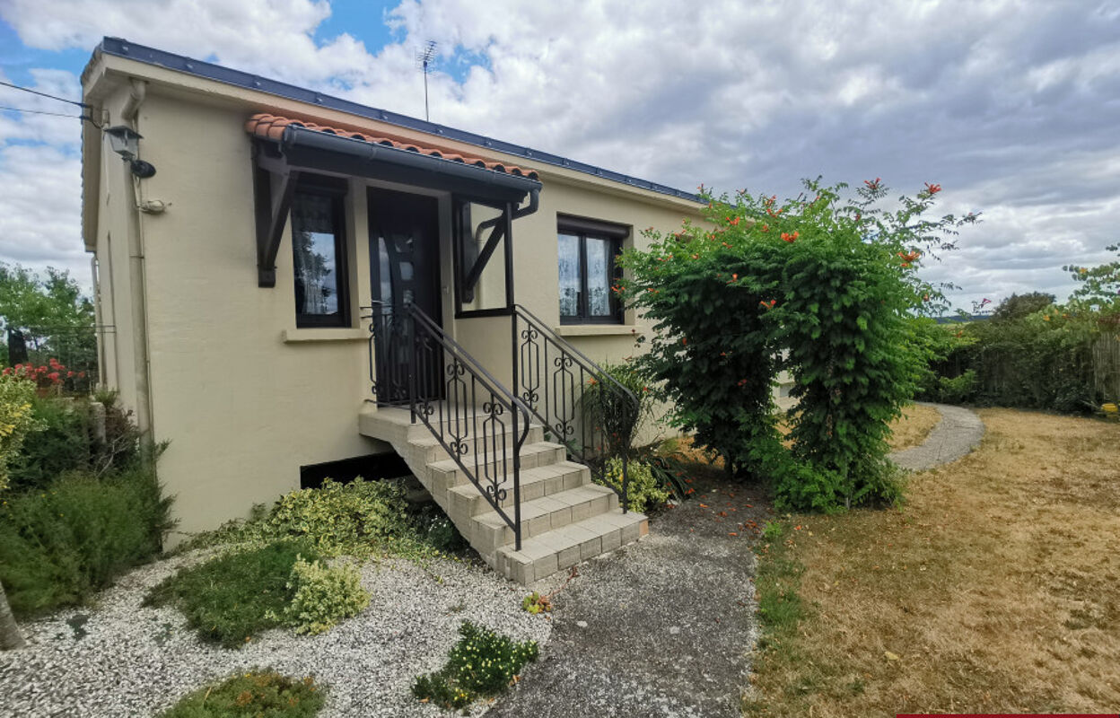 maison 5 pièces 114 m2 à vendre à Saint-Laurent-sur-Sèvre (85290)