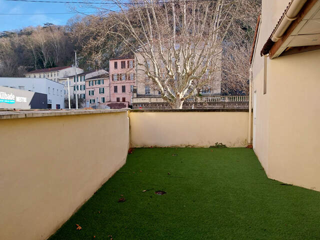 Appartement  - Vienne  - 3 pièces  - 64 m2 - Terrasse — photo du bien