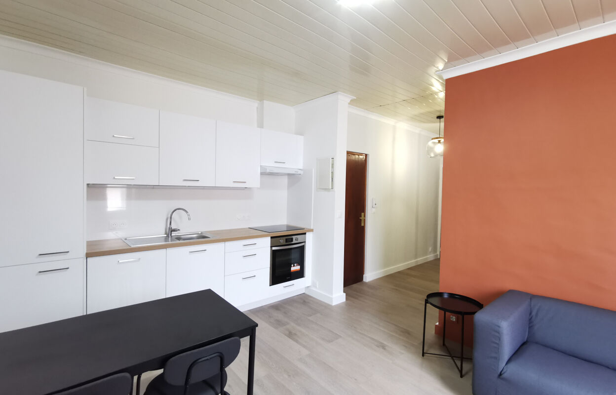 appartement 3 pièces 47 m2 à louer à Marseille 8 (13008)