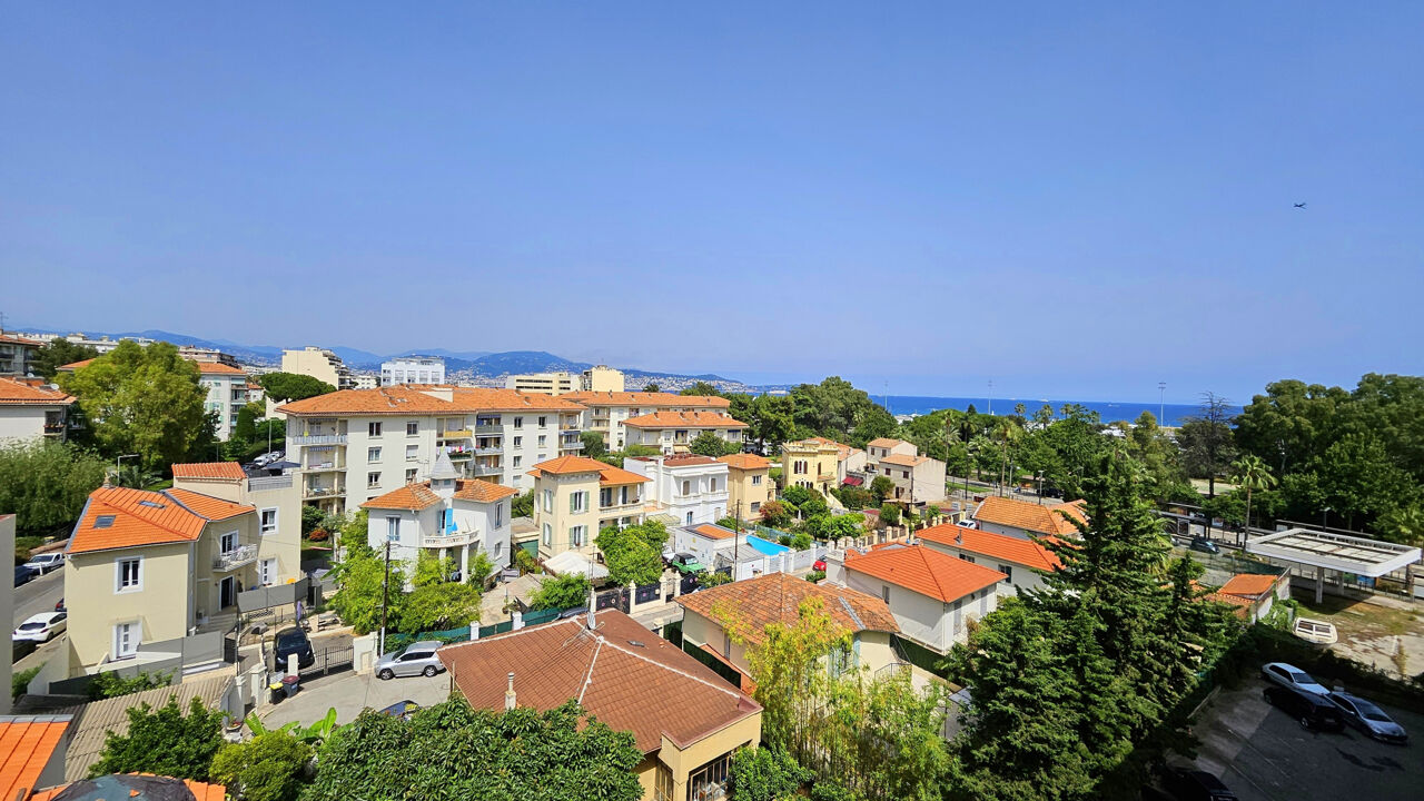 appartement 2 pièces 43 m2 à vendre à Nice (06200)