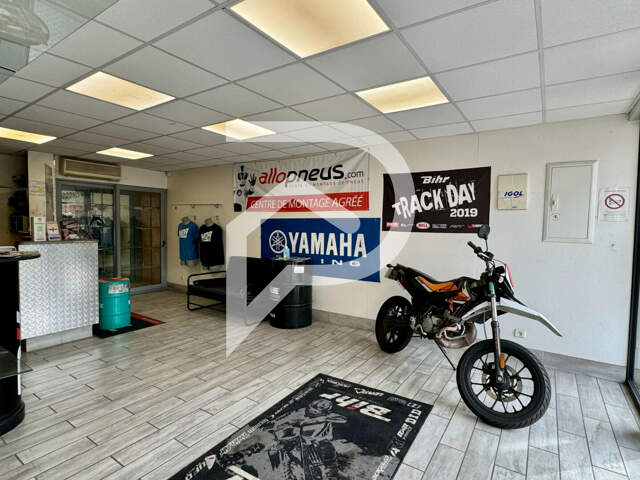 Pertuis - Local commercial 100 m2 — photo du bien