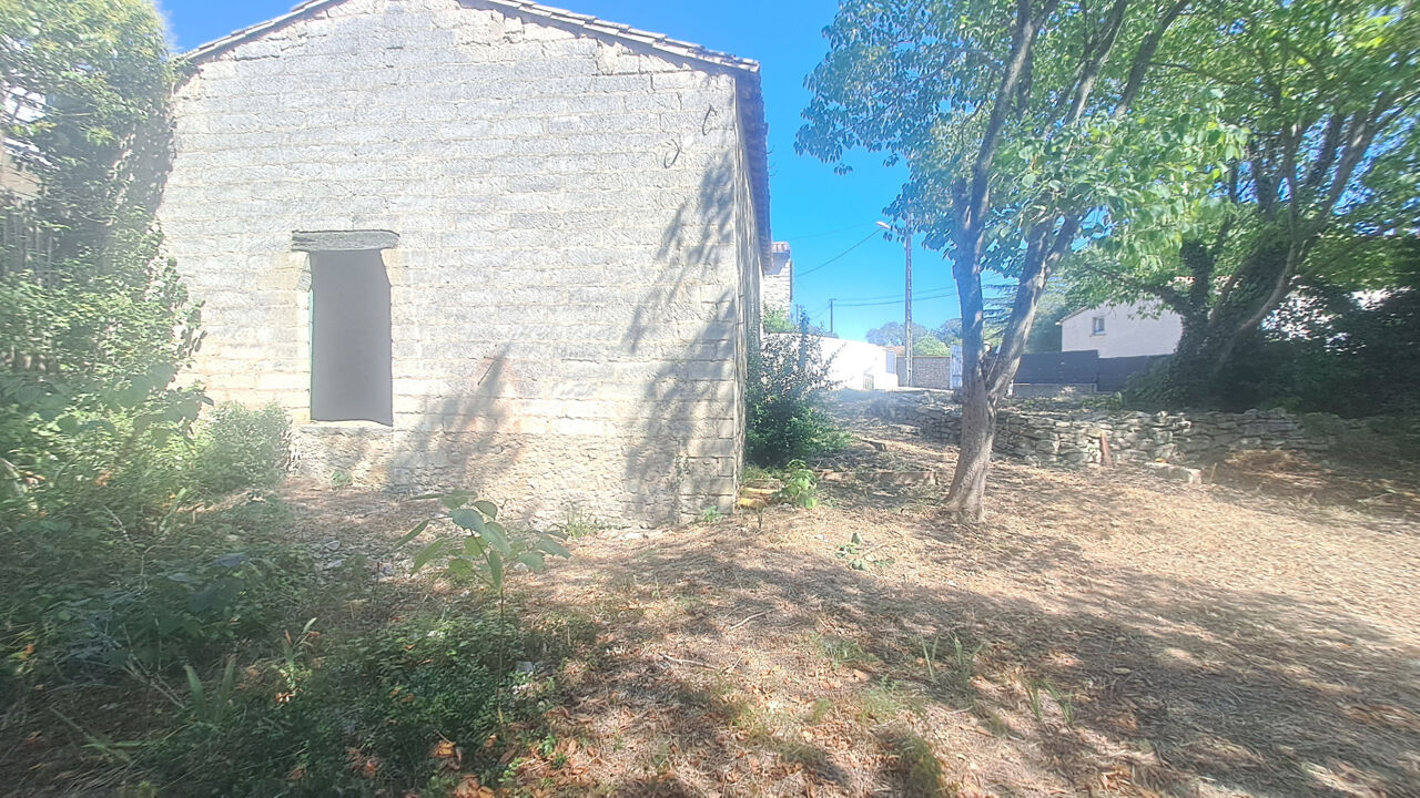 divers 1 pièces 80 m2 à vendre à Saint-Bauzille-de-Montmel (34160)