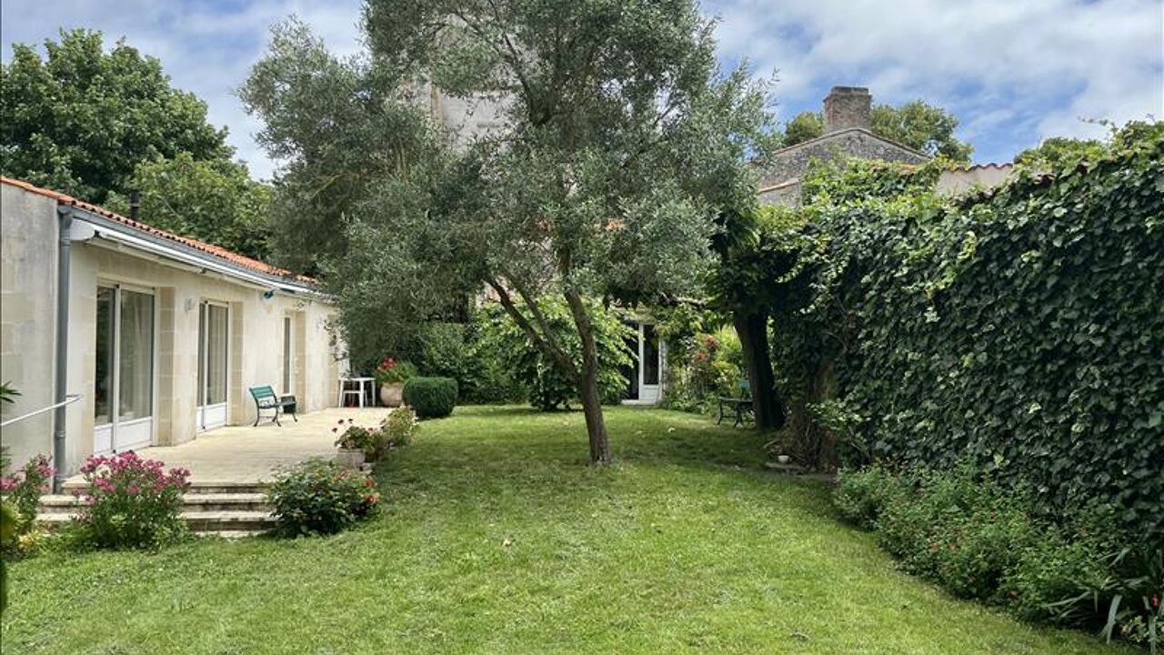 maison 6 pièces 221 m2 à vendre à Marennes-Hiers-Brouage (17320)