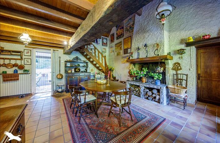 Maison en pierre de 6 pièces principales — photo 3