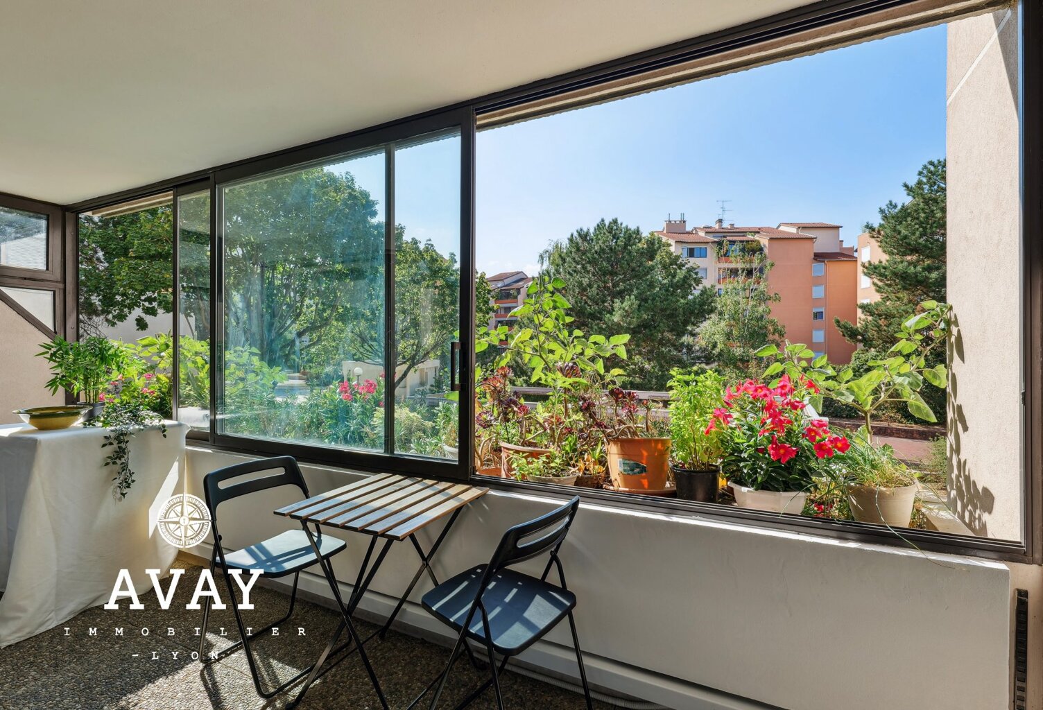 Bel appartement type 4 grande loggia — photo 1