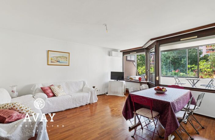 Bel appartement type 4 grande loggia — photo 2