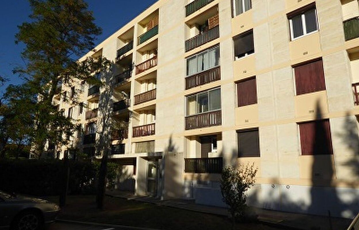 appartement 3 pièces 64 m2 à louer à Salon-de-Provence (13300)