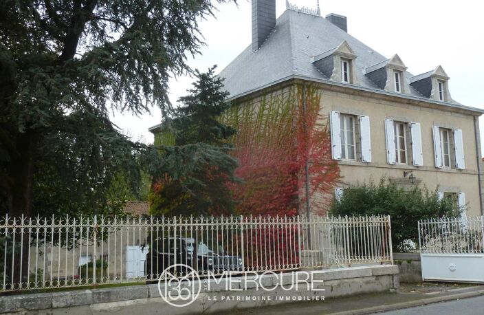 MAISON DE MAITRE XIXe AVEC DEPENDANCES — photo 2