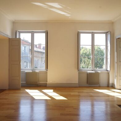 Appartement 4 pièces 156 m²