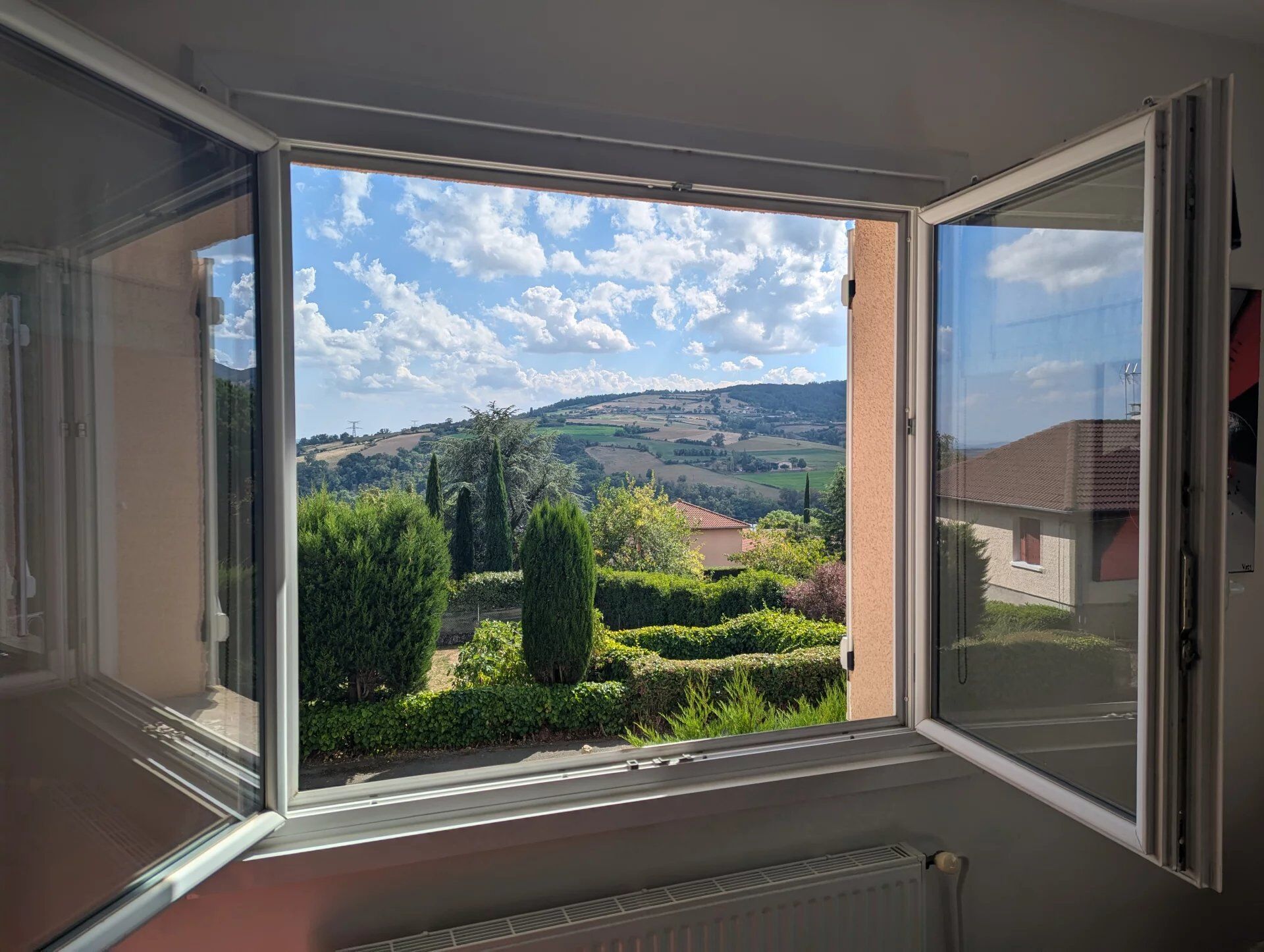 Maison Vaugneray 165 m² entièrement rénovée