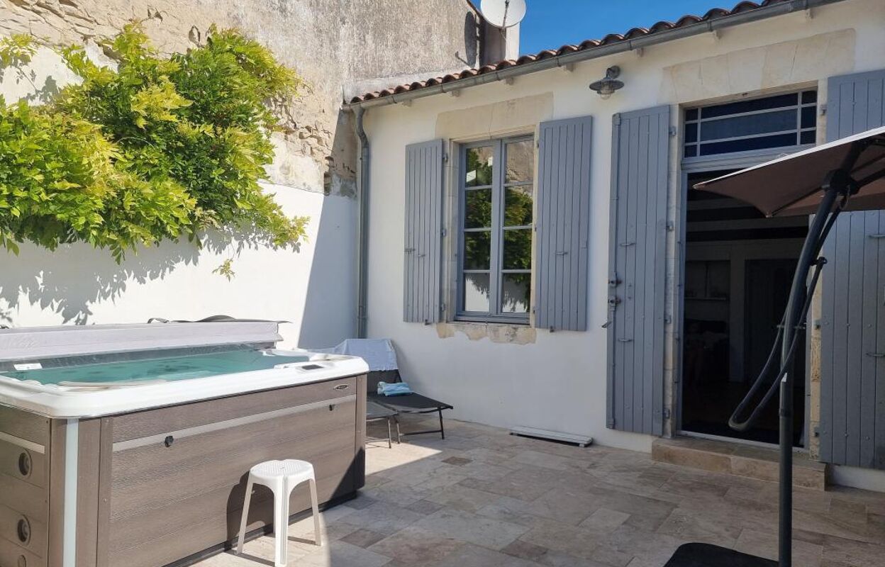 maison 4 pièces 82 m2 à vendre à Rivedoux-Plage (17940)