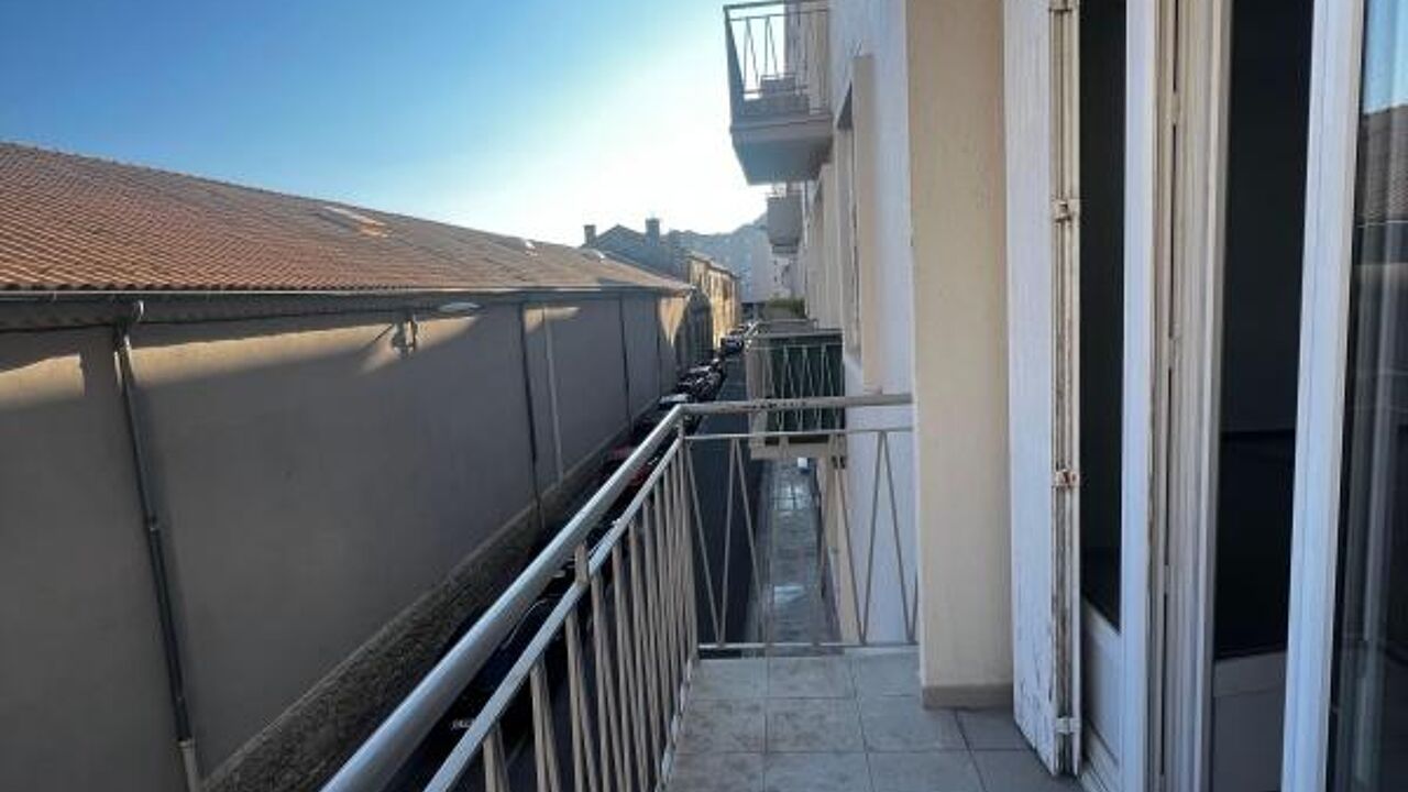 appartement 2 pièces 61 m2 à louer à Nîmes (30900)