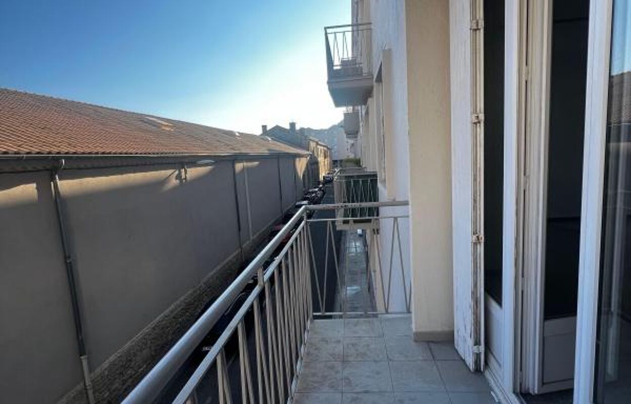 appartement 2 pièces 61 m2 à louer à Nîmes (30900)