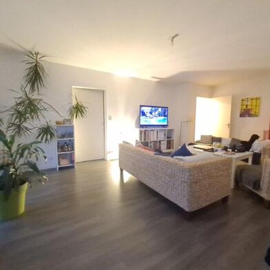 Appartement 4 pièces 233600 €
