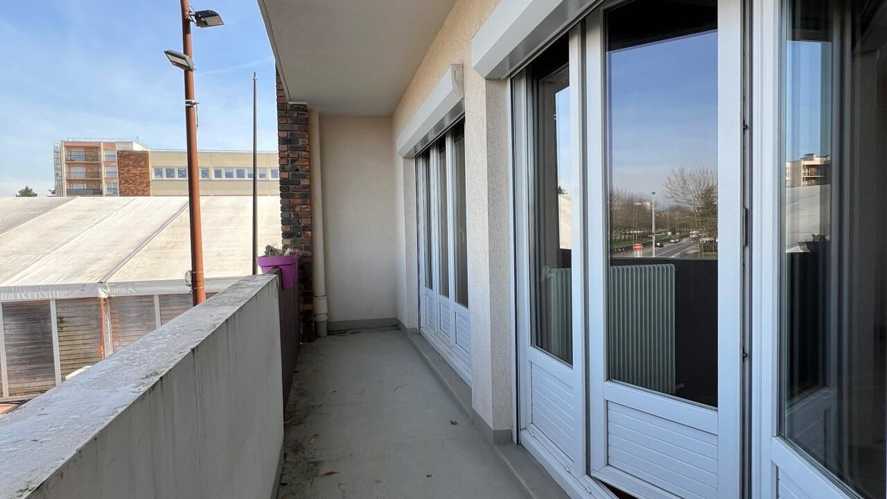 appartement 2 pièces 53 m2 à vendre à Maurepas (78310)