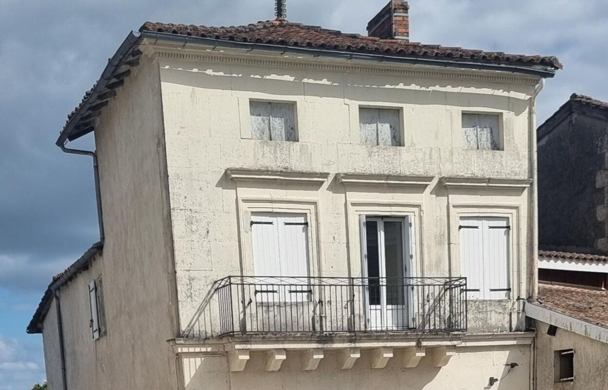 maison 6 pièces 133 m2 à vendre à Brossac (16480)